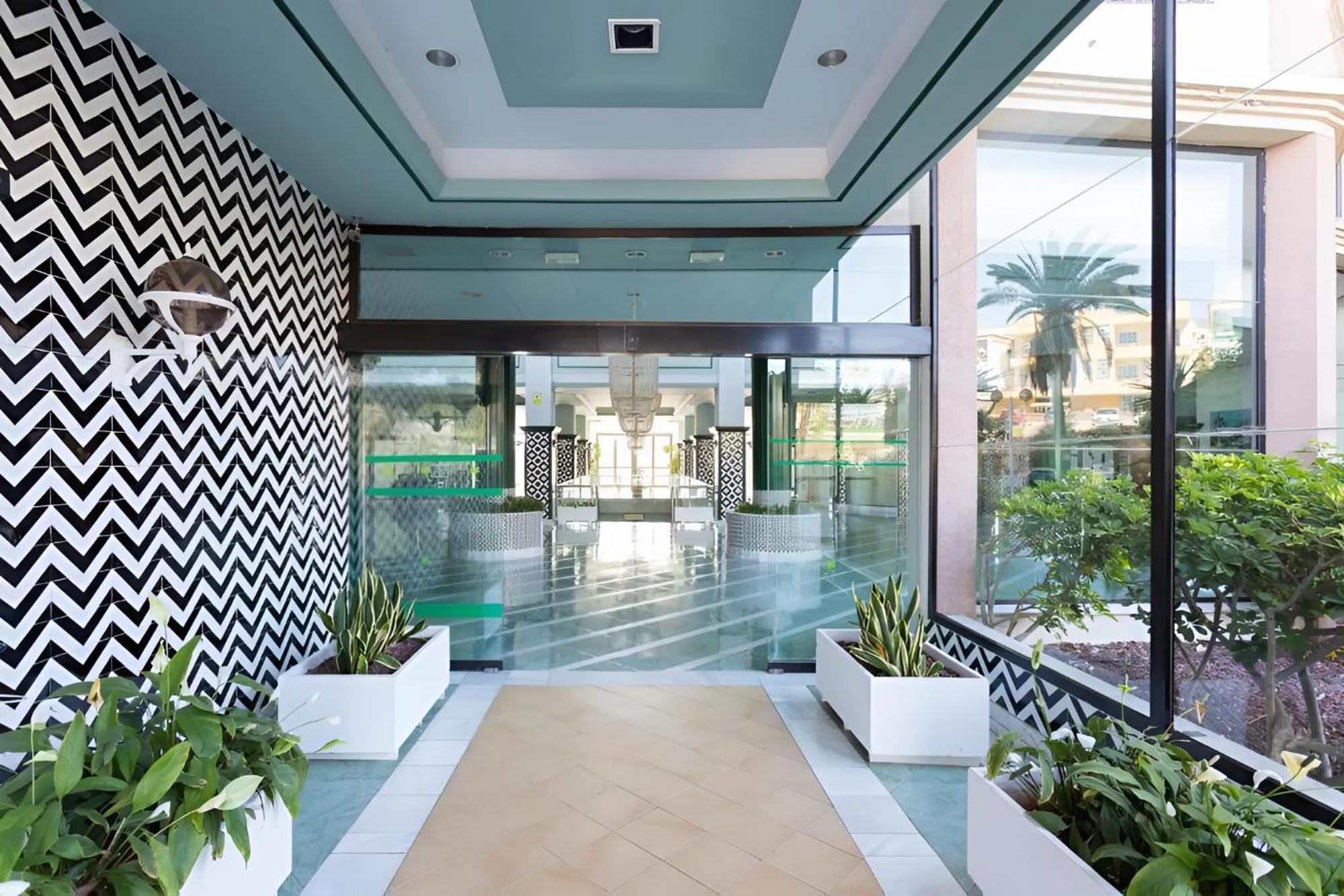 Skyline View Apartment - Free Private Parking Including & Guest Bonus Costa Adeje  Eksteriør bilde